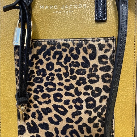 NWT Marc Jacobs Micro Mini Pebbled Leather Tote Mustard Yellow w/ Leopard Pocket - Picture 5 of 13
